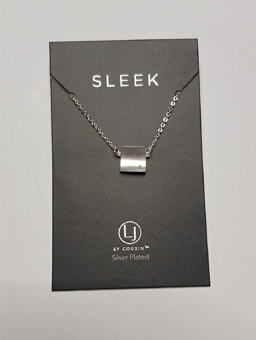 New LAURA JANELLE SLEEK Silver Plated Minimalist Necklace With Swarovski Crystal